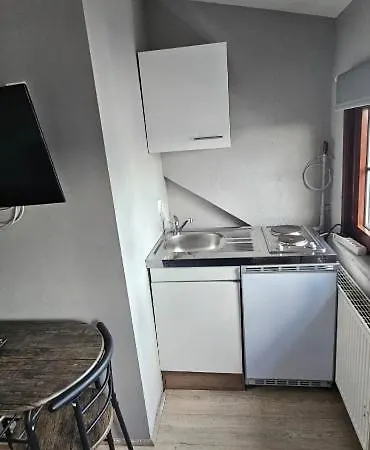 Pension Raunheim Guest house *