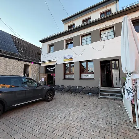 ゲストハウス Pension Raunheim